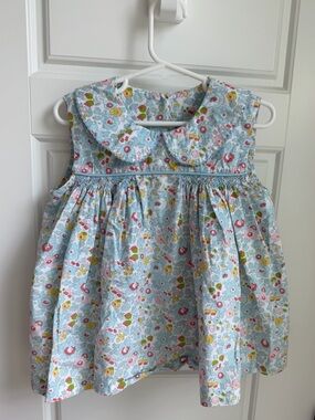 Delaney Sleeveless 100% Cotton Floral Smocked Peter Pan Collar Shirt